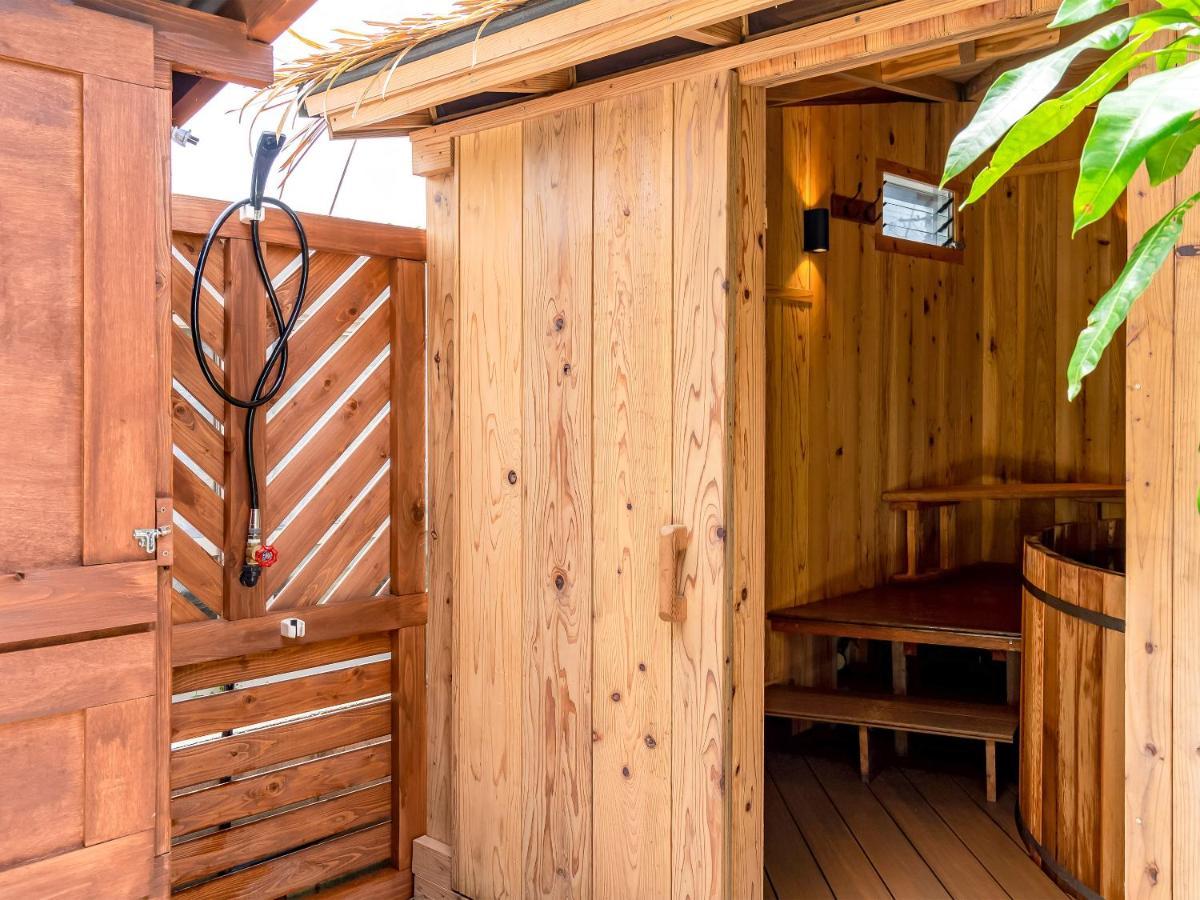 Island Breeze - Round House With Bbq - Wooden Hot Tub - Beach Onna Exterior foto