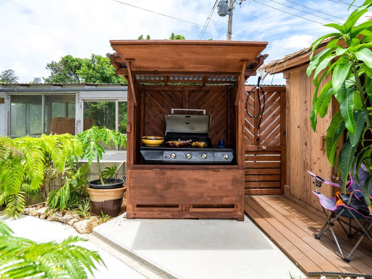 Island Breeze - Round House With Bbq - Wooden Hot Tub - Beach Onna Exterior foto